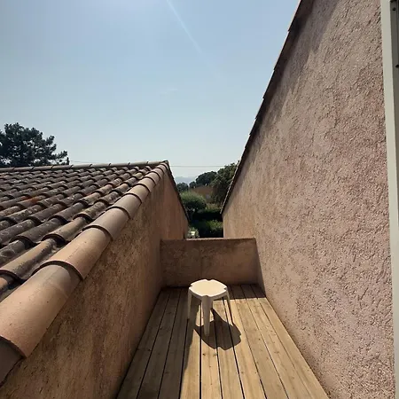 La Dolce Avec Piscine Semesterbostad